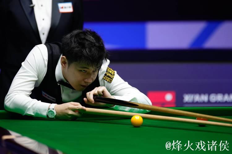 赵心童惜败米尔金斯 无缘西安大奖赛32强 赵心童惜败米尔金斯 无缘西安大奖赛32强