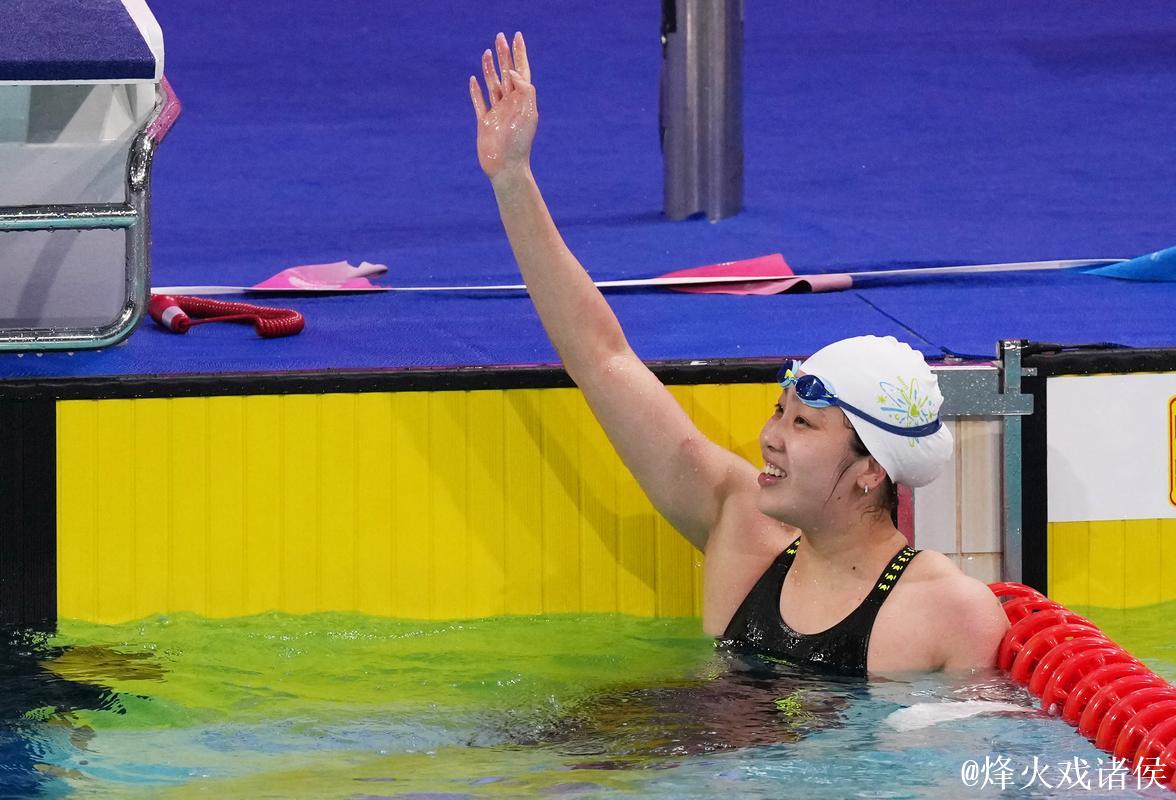 全运会女子50米自由泳：浙江选手吴卿风勇夺冠军