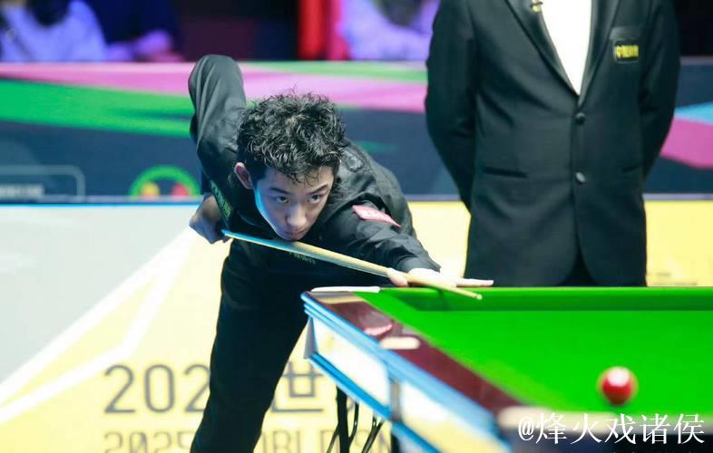 吴宜泽6-0横扫霍金斯 霸气晋级斯诺克国锦赛半决赛 吴宜泽6-0横扫霍金斯 霸气晋级斯诺克国锦赛半决赛